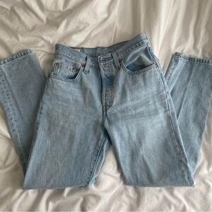Levi’s 501 light wash jeans 24x28